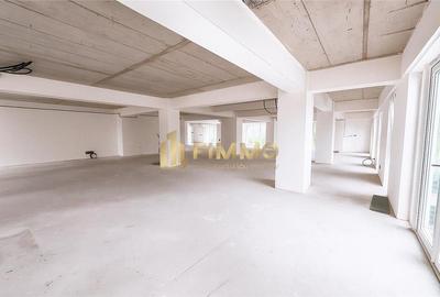 Spațiu comercial, de 390 mp, în Est - 1