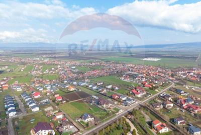 Teren Construcții intravilan de 814 mp, în Bod - 27