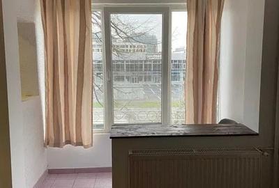 Garsonieră decomandată, mobilată în Circumvalațiunii