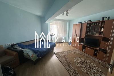 Apartament cu 3 camere decomandat, mobilat în Ștrand