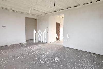 Duplex cu 3 camere cu Canalizare în Cristian - 2