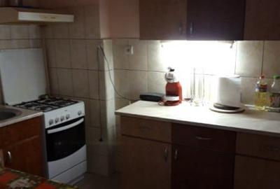 Casă cu 3 camere decomandat cu Teren 70 Mp în Central