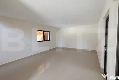Casă cu 4 camere cu Teren 400 Mp în Lazuri - 9