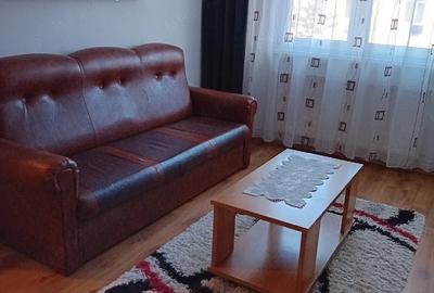 Apartament cu 2 camere semidecomandat în Florilor