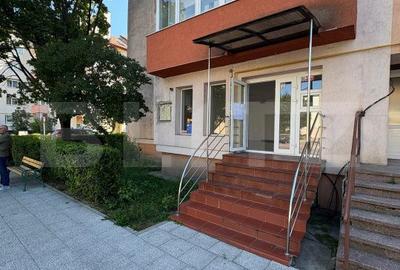 Spațiu comercial, de 80 mp, în Central - 5