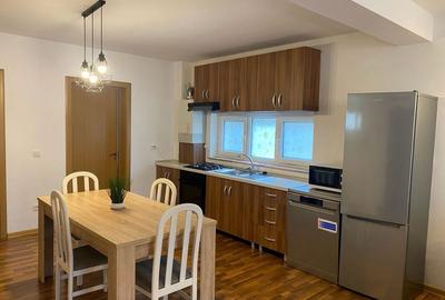 Apartament cu 3 camere în Central - 1