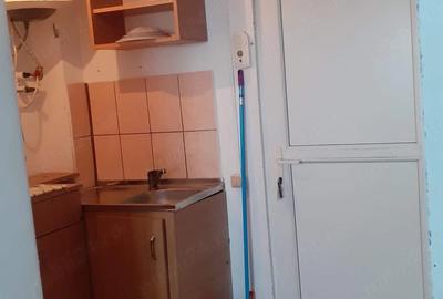 Garsonieră semidecomandată în Central - 3