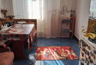 Apartament cu 4 camere decomandat în Morăreni - 2