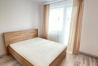 Apartament cu 2 camere decomandat, mobilat în Central
