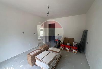 Casă cu 3 camere cu Teren 357 Mp în Golești