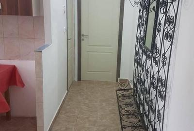 Apartament cu 2 camere semidecomandat în Cantemir