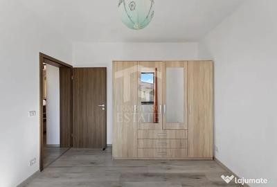 Apartament cu 3 camere semidecomandat în Central