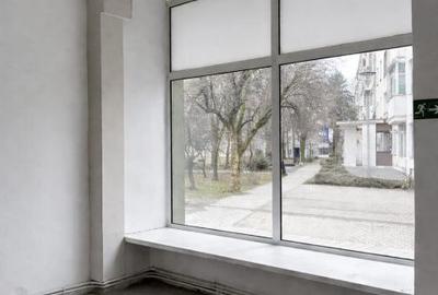 Spațiu comercial, de 62 mp, în Calea București - 2