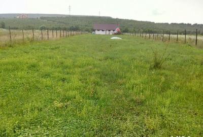 Teren de 2200 mp, în Central - 10