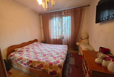 Apartament cu 3 camere decomandat în Dristor - 10