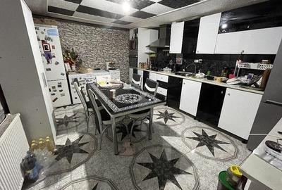 Casă cu 3 camere cu Teren 350 Mp în Central - 3