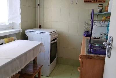 Garsonieră decomandată în Nord