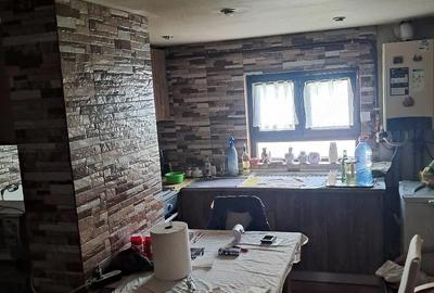 Apartament cu 3 camere decomandat în Central - 1