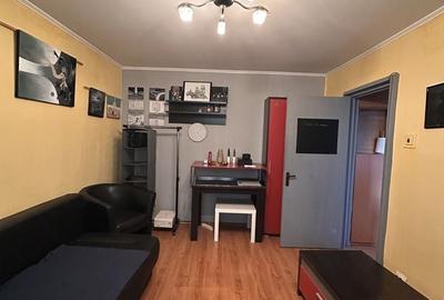 Apartament cu 2 camere decomandat în Berceni