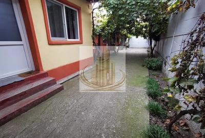Casă cu 5 camere cu Teren 740 Mp în Mehala