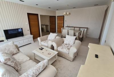 Apartament cu 3 camere semidecomandat în Herăstrău