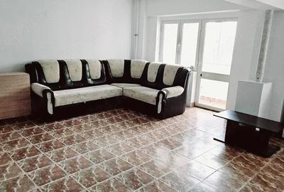 Apartament cu 3 camere decomandat în Ostroveni