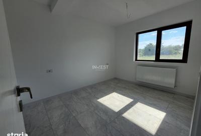 Casă cu 4 camere cu Teren 500 Mp în Miroslava - 1
