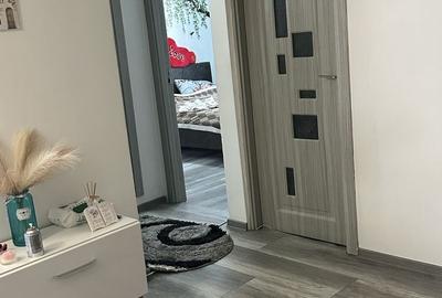 Apartament cu 3 camere decomandat în Marghiloman - 1