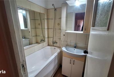 Apartament cu 2 camere decomandat în Circumvalațiunii - 4