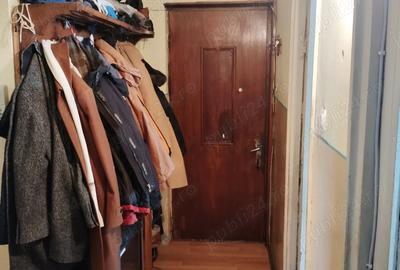 Apartament cu 3 camere decomandat în Hipodrom 2 - 4