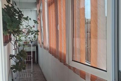 Apartament cu 3 camere decomandat în Exterior Vest - 5