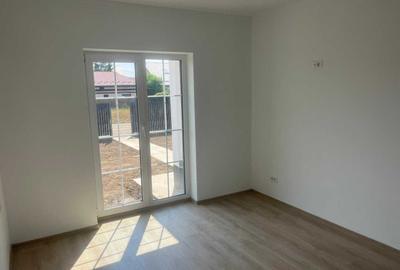 Casă cu 3 camere în Hemeiuș