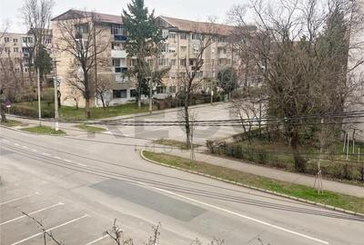 Apartament cu 3 camere decomandat în Decebal - 6