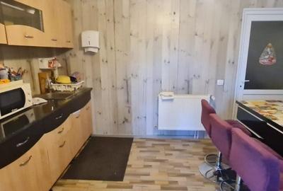 Casă individuală cu 4 camere cu Canalizare în Siderurgiștilor - 2