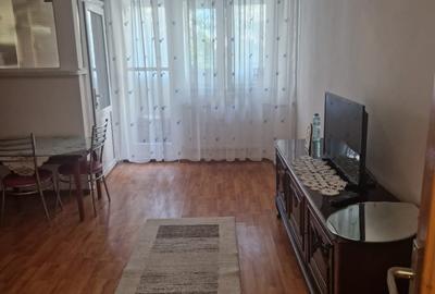 Garsonieră decomandată în Vitan