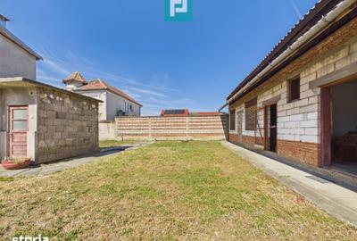 Casă cu 4 camere cu Teren 634 Mp în Bujac - 7