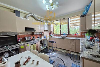 Casă individuală cu 7 camere cu Canalizare în Colentina - 8