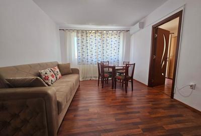 Apartament cu 2 camere nedecomandat, mobilat în Micro 6