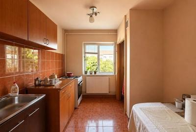 Apartament cu 3 camere decomandat, mobilat în Aradului - 3
