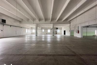 Spațiu comercial, de 1,500 mp, în Central - 16