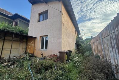 Casă cu 3 camere cu Teren 122 Mp în Central