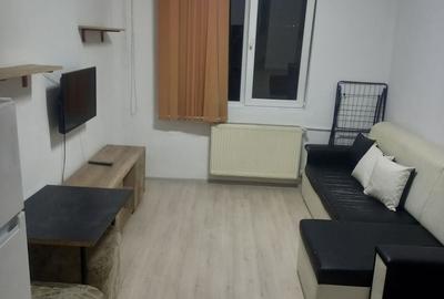 Garsonieră semidecomandată în UTA - 2