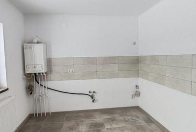 Casă cu 4 camere cu Teren 400 Mp în Clinceni - 2