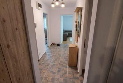Apartament cu 3 camere decomandat în Central - 4