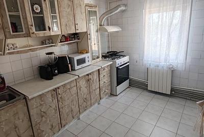 Apartament cu 3 camere decomandat în Central - 2