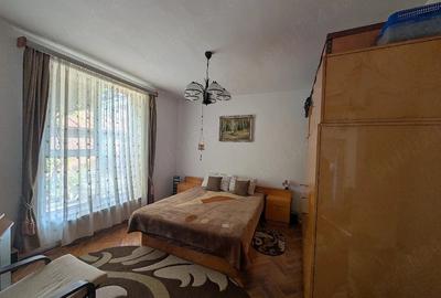 Casă cu 4 camere cu Teren 276 Mp în Central