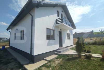Casă individuală cu 3 camere cu Teren 324 Mp în Șimnicu de Sus