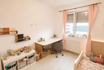 Apartament cu 3 camere semidecomandat, mobilat în Florești - 10