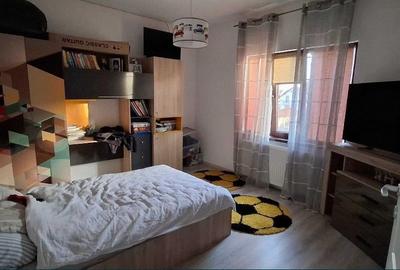 Casă individuală cu 3 camere cu Canalizare în Est - 3