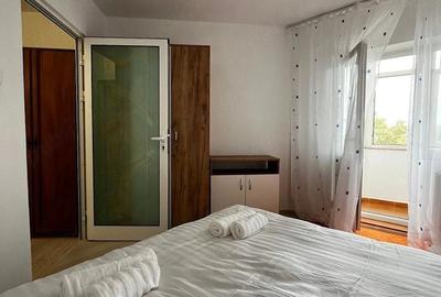 Apartament cu 3 camere decomandat în Cug